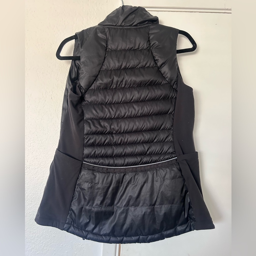 Lululemon black down puffer vest